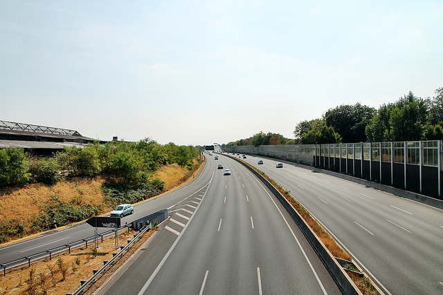 Autobahn A59 von der Fahrradbrücke aus (Duisburg-Dellviertel) / 19.08.2018