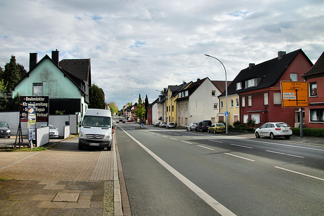 B235 Provinzialstraße (Dortmund-Lütgendortmund) / 27.04.2024