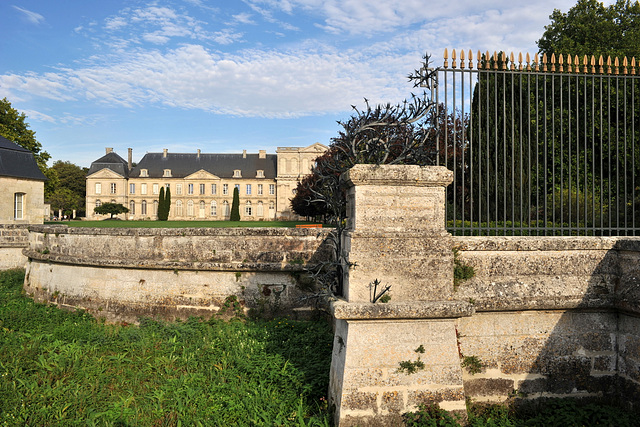 Les douves sèches de l'abbaye d'Ourscamp - Oise