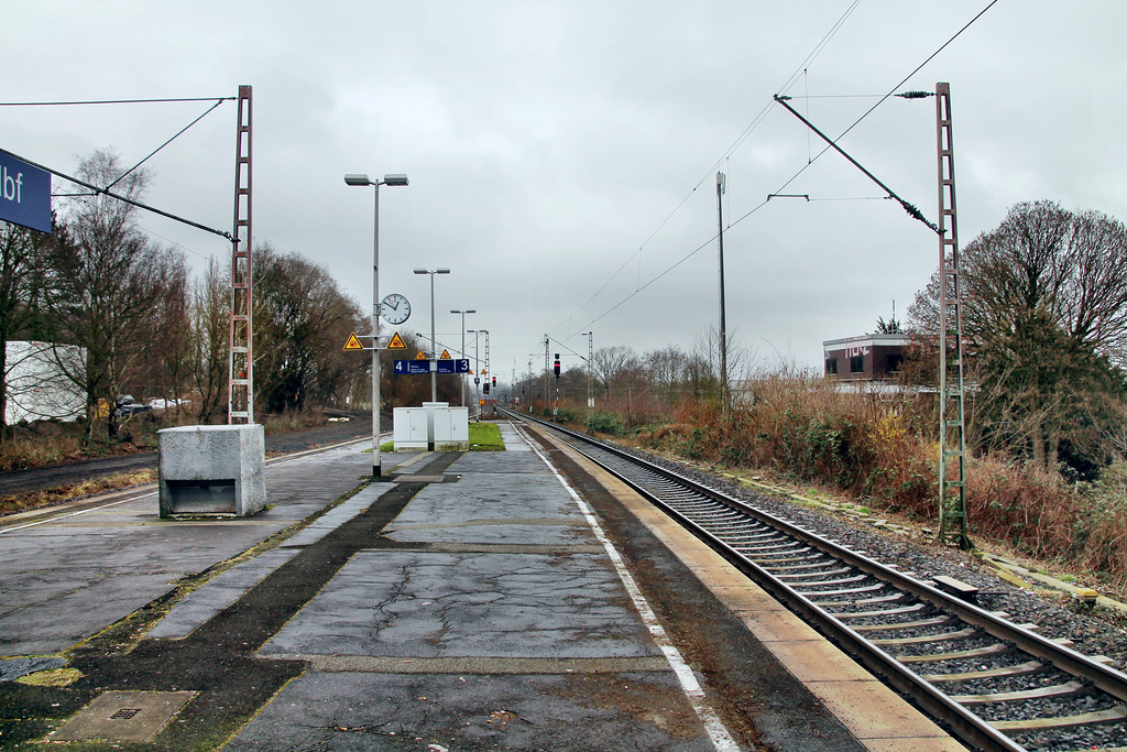 Lünen Hauptbahnhof, östlicher Bahnsteig / 4.03.2023