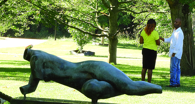 Statue with Audience