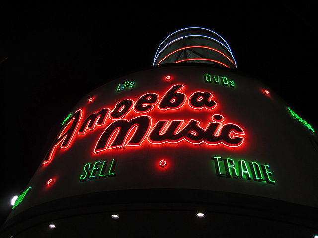 Amoeba Music (2695)