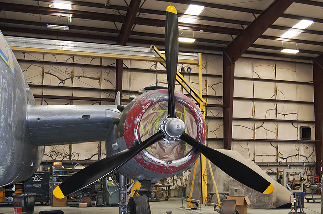 B-25 Propeller