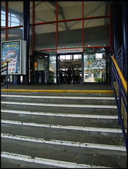 steps to the station