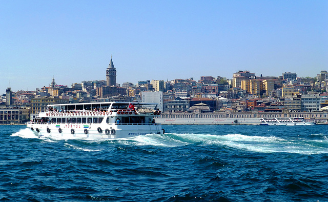 TR - Istanbul - On the Bosporus