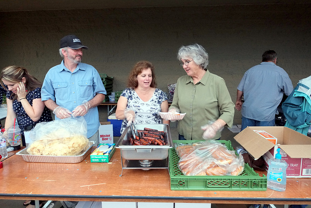 Albany Baptist Church provided food for free