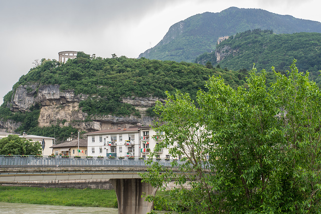 Mausoleum auf dem Doss Trento