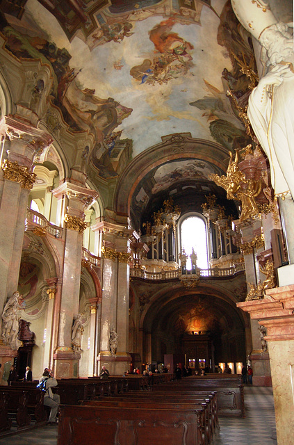 St Nicholas' Church, Lesser Town Square, Prague (interior looking west-from Dome)