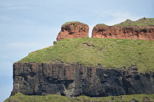 Giant's Causeway, Red Rocks