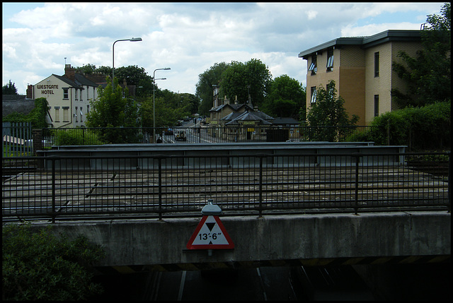 looking up Botley Road