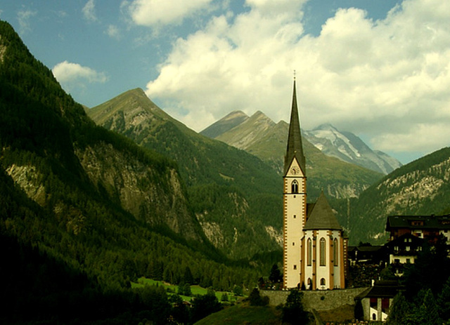 Swiss tour: Church at Heiligenblut