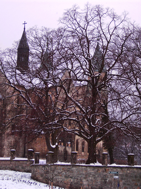 Winter an der Stiftskirche Gernrode