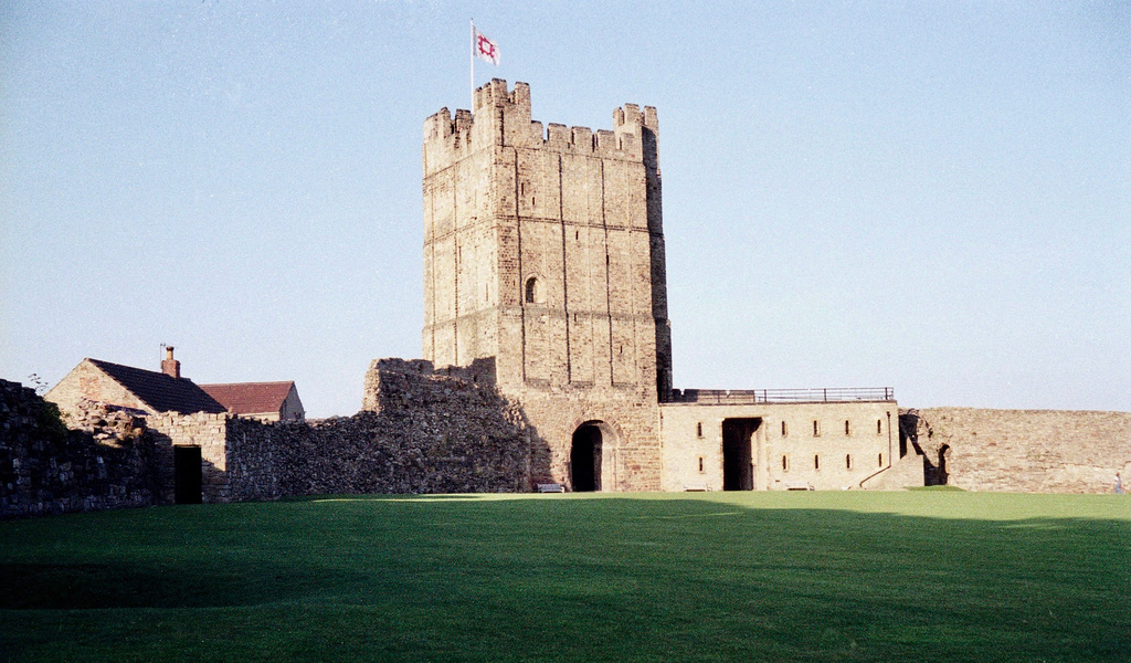Yorkshire, Richmond Castle (Scan from Oct 1989)