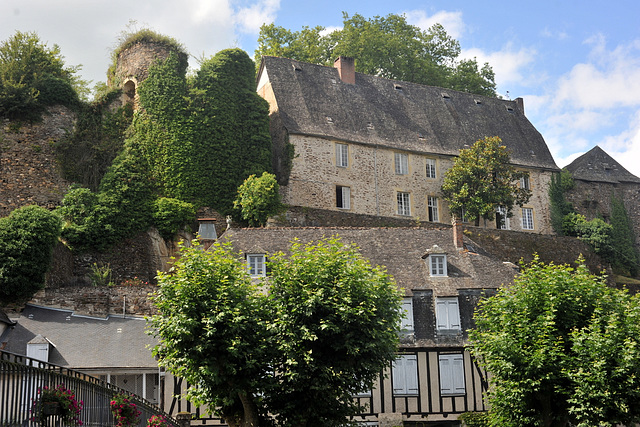 Ségur-le-Château