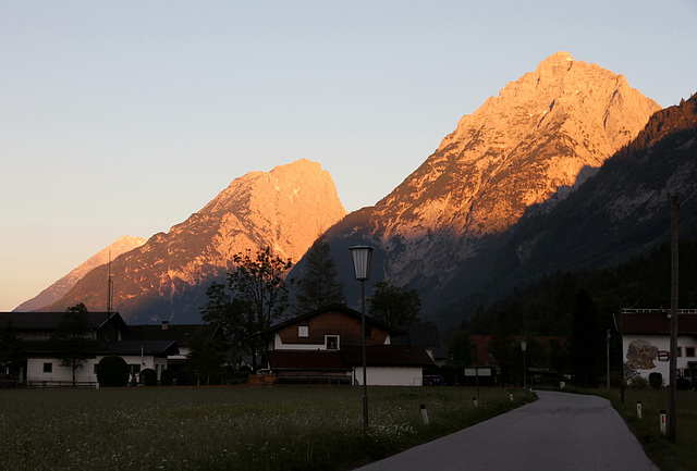 Alpenglühen bei Sonnenaufgang