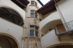 Les cours cachées du Vieux Lyon (1)