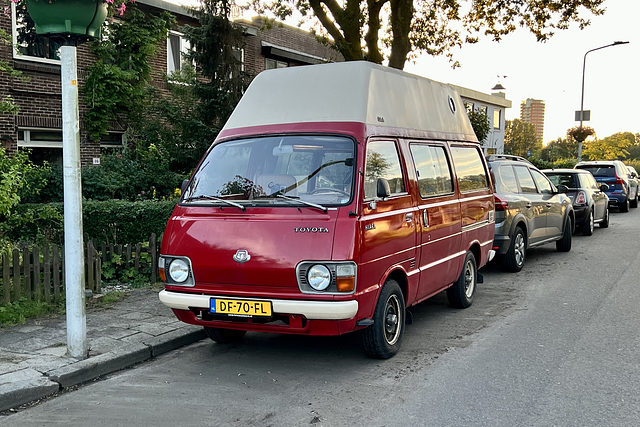 1979 Toyota Hi-Ace camper