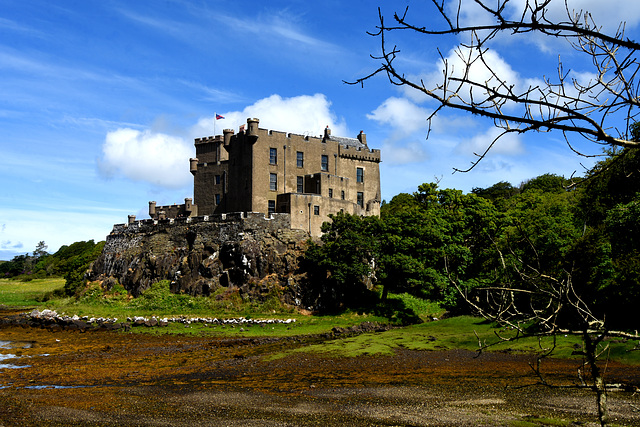 Dunvegan Castle walls Dunvegan Castle walls