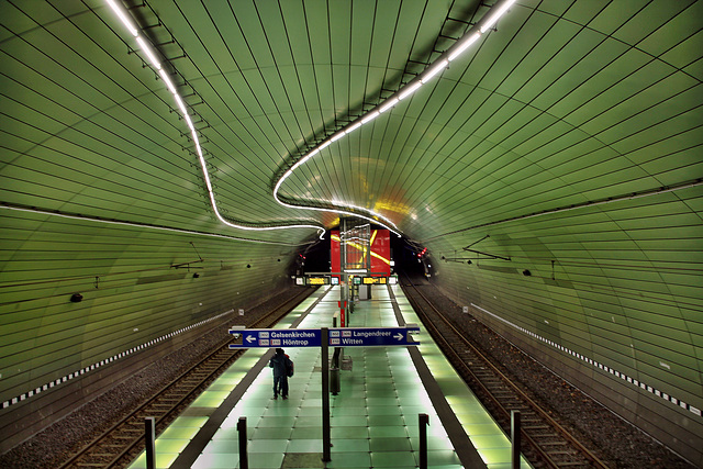 U-Bahn-Haltestelle "Lohring" (Bochum) / 7.05.2022