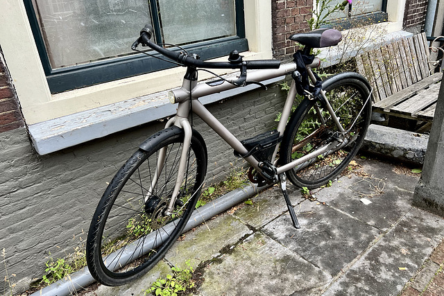 Van Moof bicycle