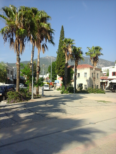 The square in Ortakent.