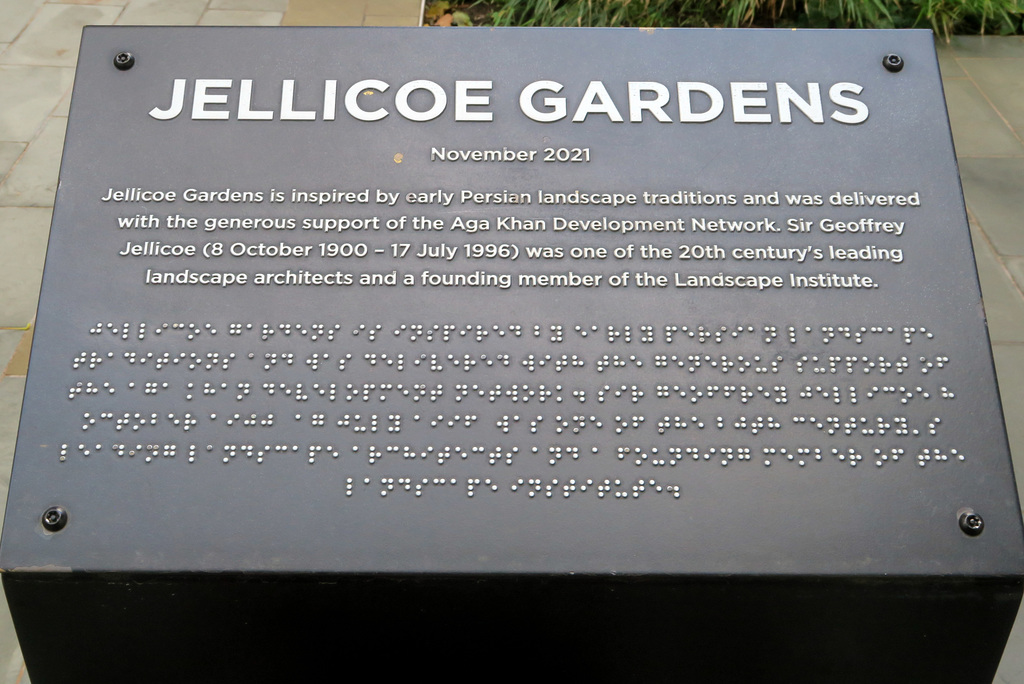 IMG 3823-001-Jellicoe Gardens Sign