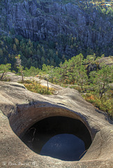 The potholes of Rullestadgjuvet