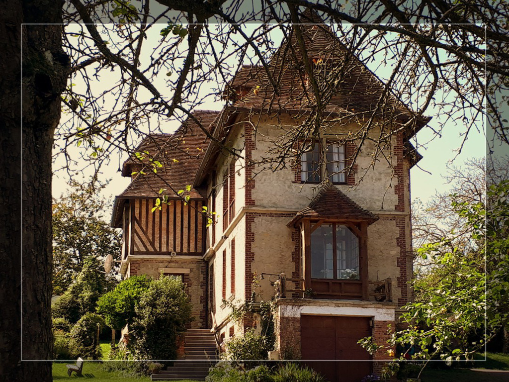 Manoir De Grandouet ............Bon dimanche !