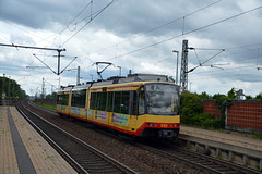 S4 der Stadtbahn Karlsruhe im Bahnhof Bühl