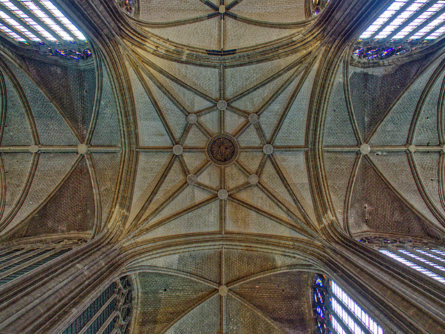 Sainte-Croix  croisée du transept