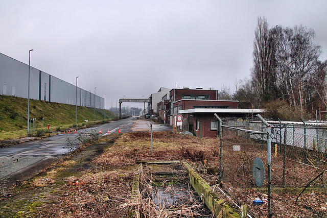 Verwaiste Gebäude des ehem. Opel-Werks II (Bochum-Langendreer) / 11.02.2023