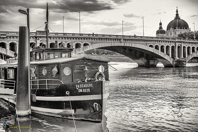 Pont Wilson, enjambe la Rhône à Lyon