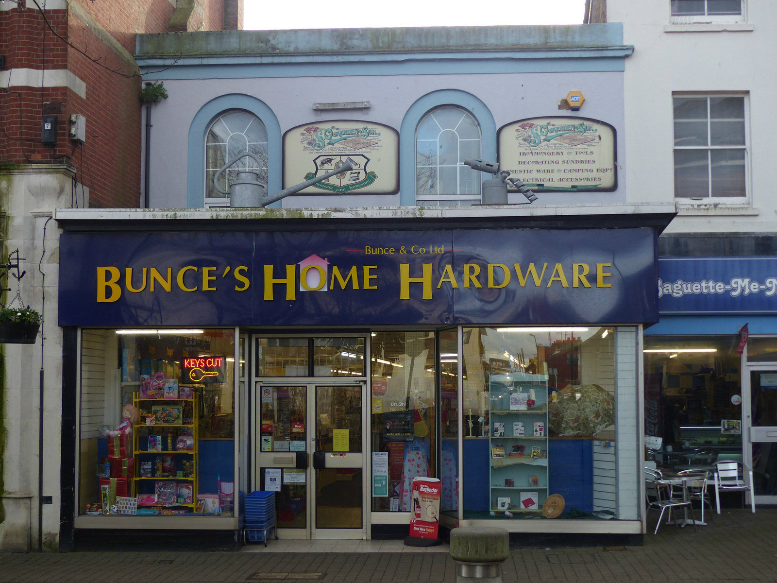 Bunce's Home Hardware (1) - 10 January 2015