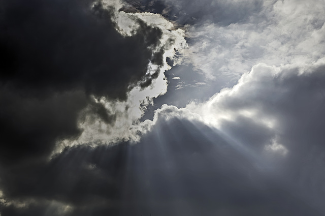 Weather-kitchen or the hole in the clouds.