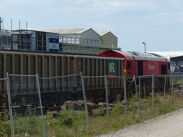 DB Schenker 59206 at Chichester (1) - 19 June 2015
