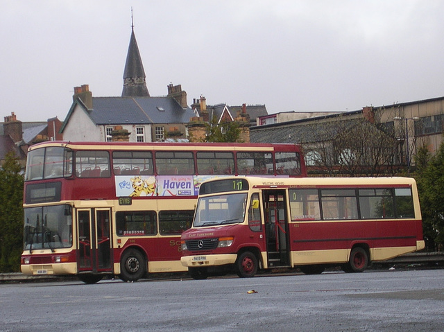 DSCN1416 At the East Yorkshire/Scarborough & District yard in Scarborough - 12 Apr 2008