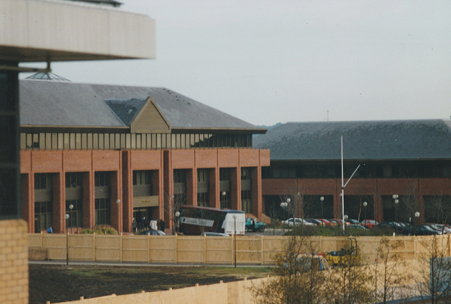 County Bus and Coach (Leaside Travel) Bova Futura at Shire Park, Welwyn Garden City – Mar 1998 (382-9)
