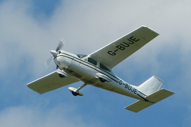 G-BUJE departing from Solent Airport - 13 August 2017