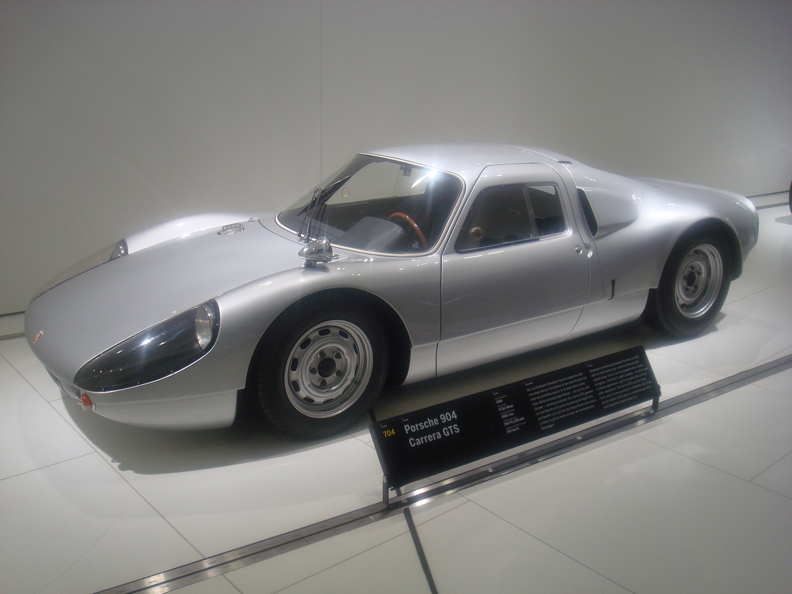 Porsche 904 Carrera GTS (1964)