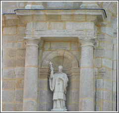 Détail de la façade de la Chapelle Sainte-Catherine à Dinan (22)