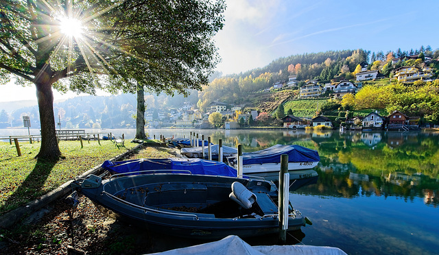 Es ist jetzt still geworden am See :))  It has become quiet at the lake now :))  C'est devenu calme au lac maintenant :))