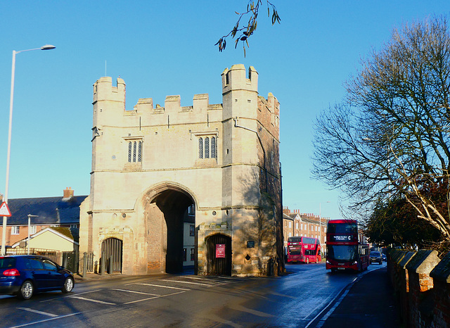 First Eastern Counties Excel buses by the South Gate, King’s Lynn - 14 Jan 2022 (P1100457)