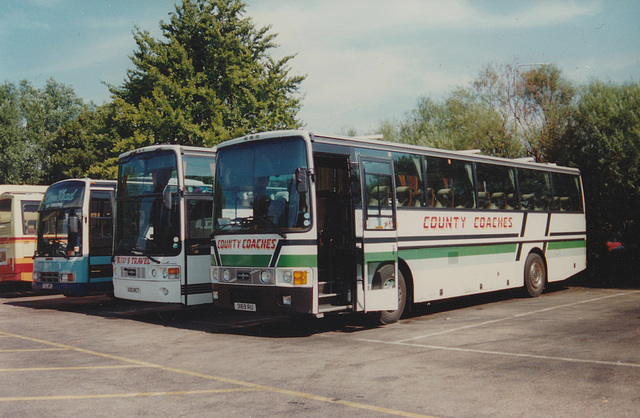 County Coaches, Birds, Reliance at Bury St. Edmunds – 17 Aug 1996 (324-22)