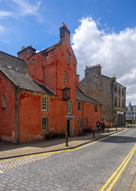 Abbot House, Maygate, Dunfermline