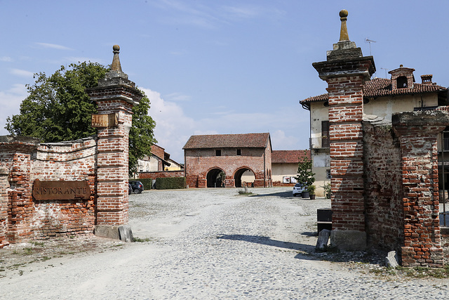 Staffarda, Abbazia - Cuneo
