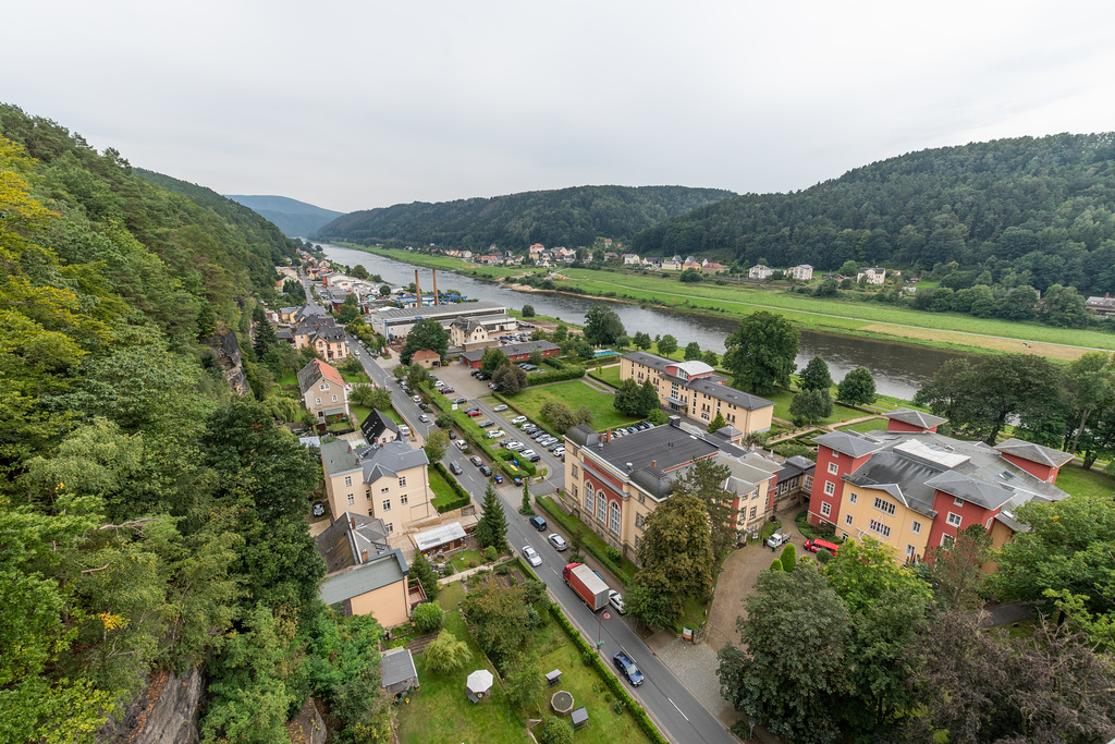 Blick Flußaufwärts in's Elbtal