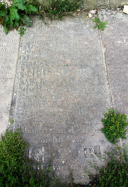 Memorial to Hannah Ramsden of Ovenden, Illingworth Churchyard, West Yorkshire