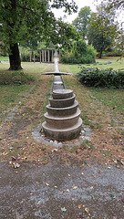 Wasserrinne mit Springbrunnen