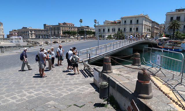 Crossing the bridge between Syracuse and Ortigia