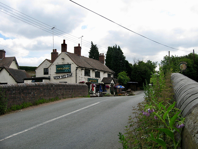 The Navigation Inn at Greensforge on the Staffs and Worcs Canal